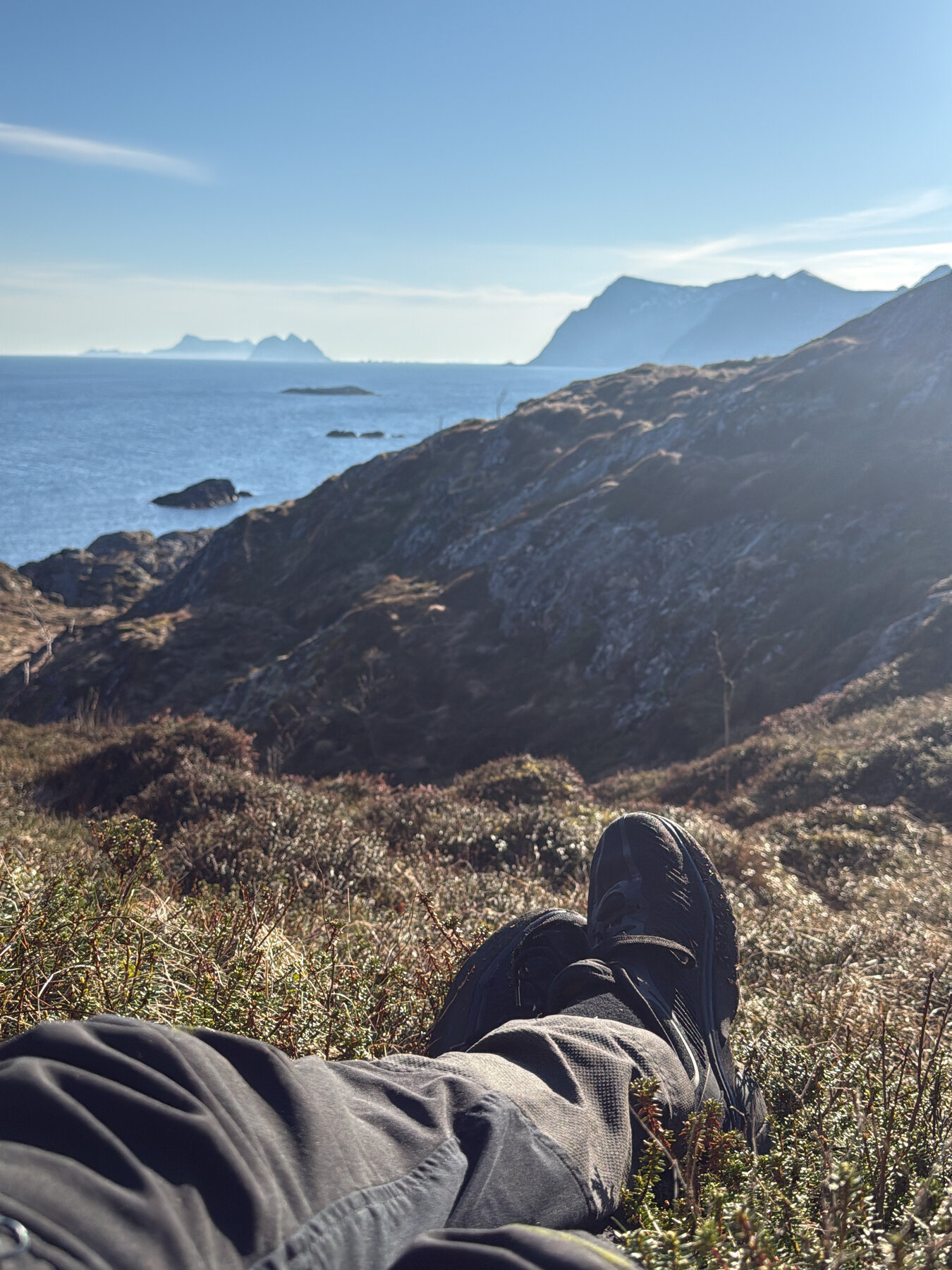 Utsikt over havet en klar vårdag